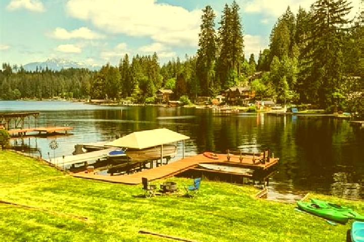 Aurora, 22 — Escort in Lake Roesiger, United States