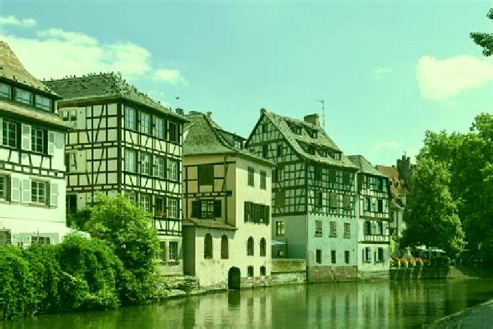 Aurora, 22 — Escort in Mundolsheim, France