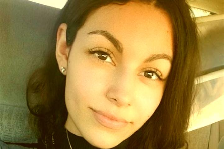 Aurora, 22 — Escort in Westview, United States