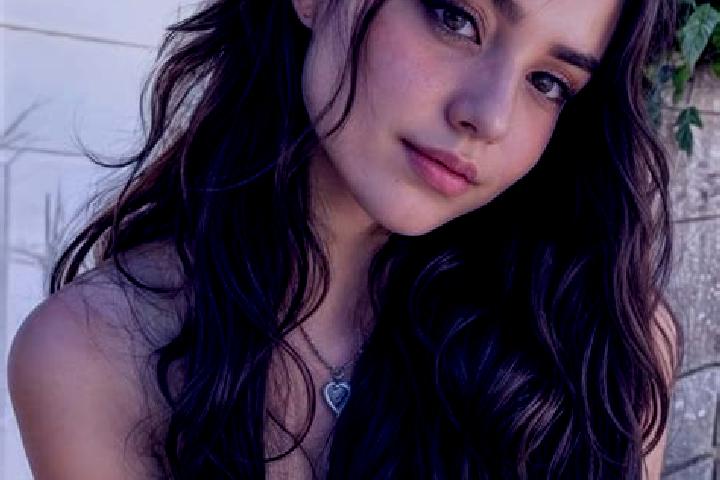 Aurora, 23, a auburn hazel-eyed slavic companion based in Rego Park. Offering CIM, BDSM, Domination, Party Girl, GFE. Available for incall and outcall, day a...