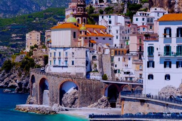 Aurora, 23 — Escort in Cintano, Italy