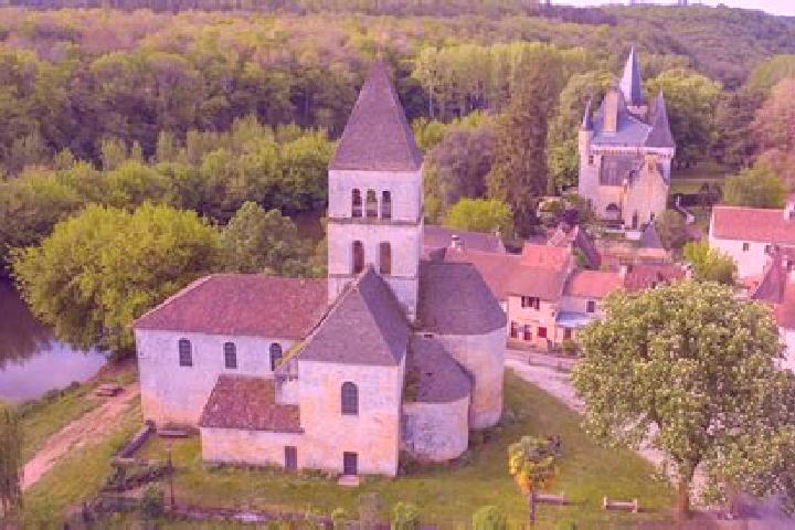 Aurora, 23 — Escort in Condat-sur-Vezere, France
