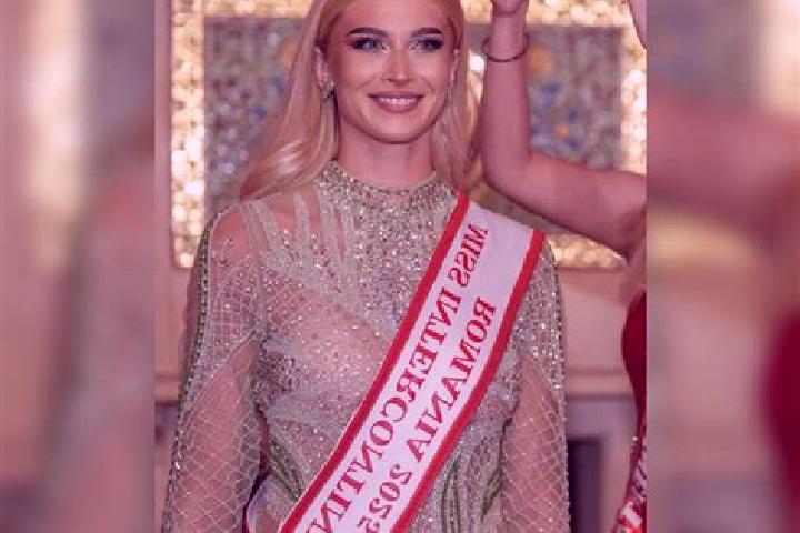 Aurora, 23 — Escort in Manasturel, Romania