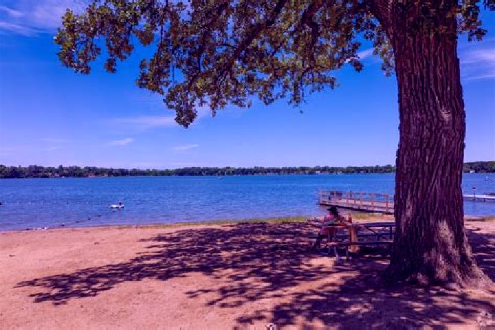 Aurora, 23 — Escort in Round Lake Beach, United States
