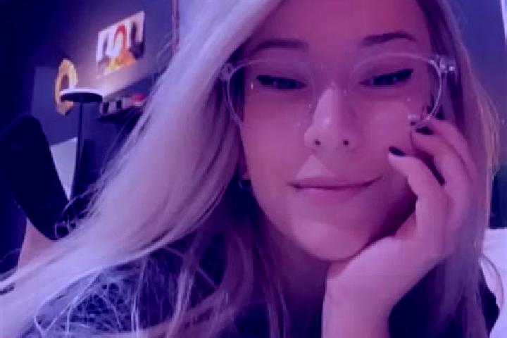 Aurora, 24, a blonde dark-eyed mixed companion based in Brozolo. Offering Dinner Date, 69, BDSM, Deep French Kissing. Available for incall and outcall, overn...