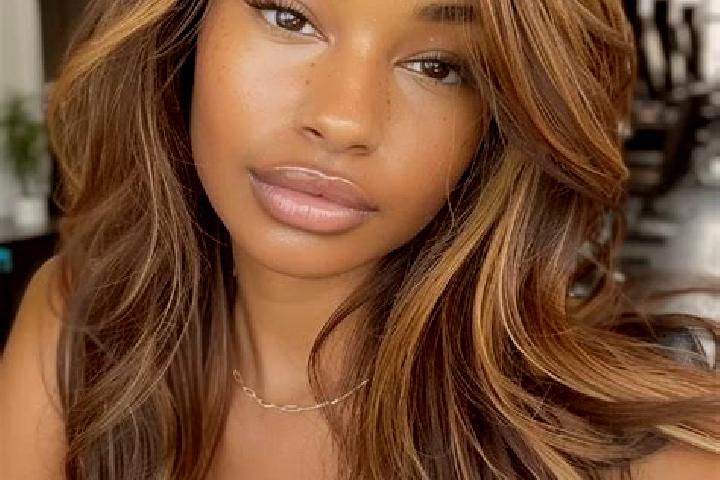 Aurora, 24, a chestnut hazel-eyed mixed companion based in Roseneath. Offering CIM, Tantra, GFE, Party Girl. Available for incall and outcall, day and evenin...