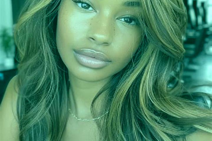 Aurora, 24, a dark blonde dark-eyed mixed companion based in Qarah Qashli. Offering Party Girl, CIM, Prostate Massage, Erotic Massage. Available for incall a...