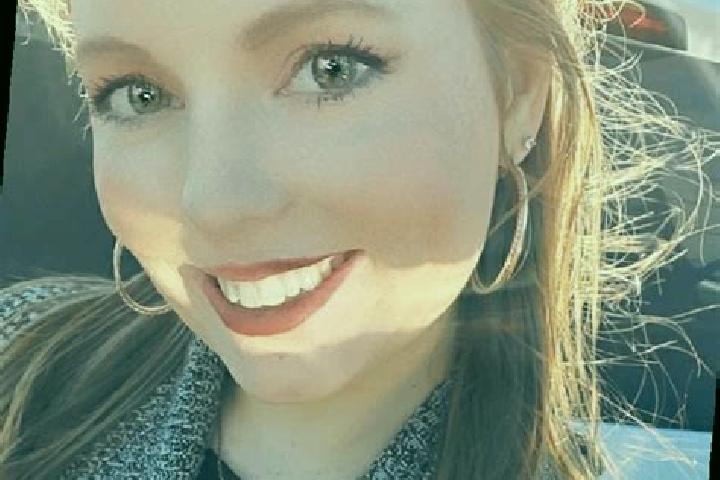 Aurora, 24 — Escort in Denham Springs, United States