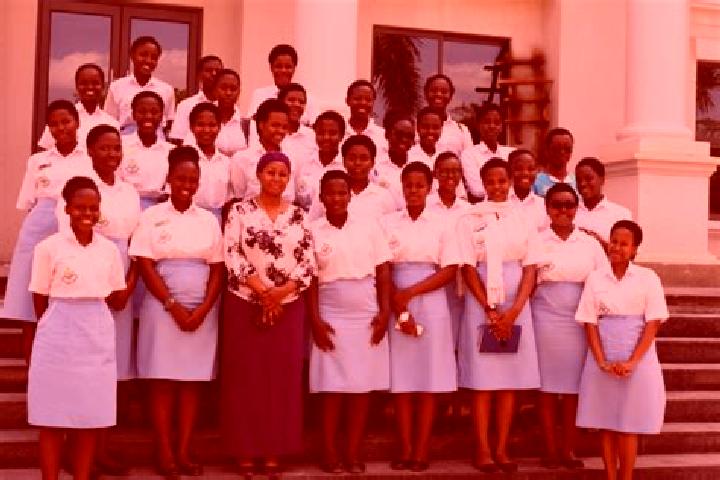 Aurora, 24 — Escort in Kinoni, Uganda