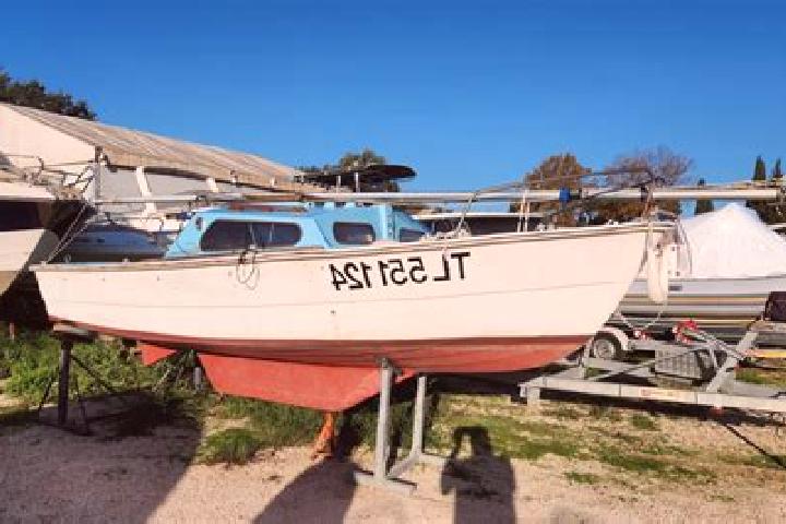 Aurora, 24 — Escort in La Crau, France