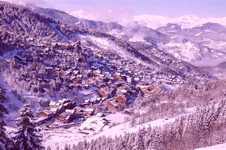 Aurora, 24 — Escort in Les Allues, France