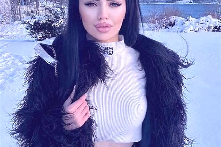 Aurora, 24 — Escort in Ovidiopol, Ukraine