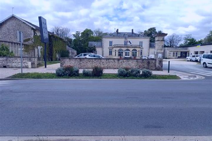 Aurora, 24 — Escort in Sainte-Hermine, France
