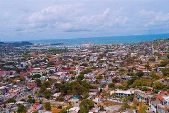 Aurora, 24 — Escort in Salina Cruz, Mexico