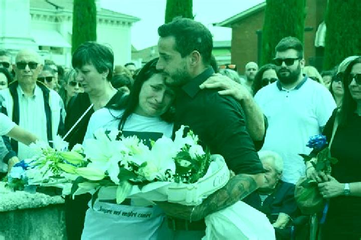 Aurora, 24 — Escort in San Giorgio Albanese, Italy