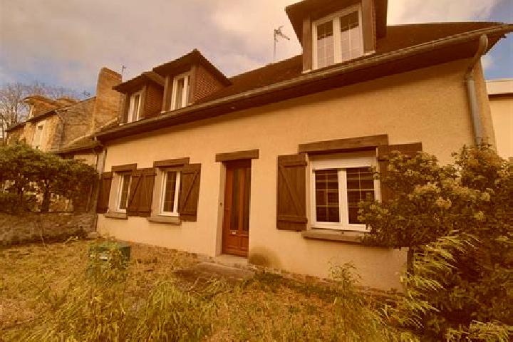 Aurora, 24 — Escort in Solesmes, France