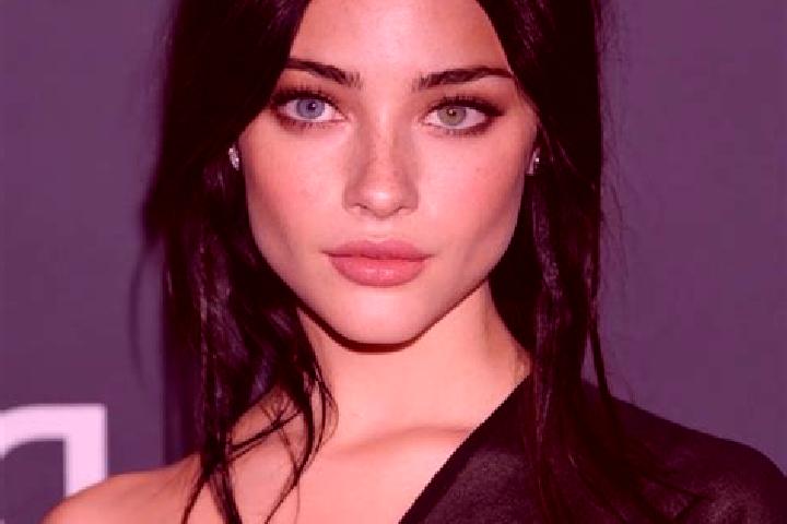 Aurora, 25, a black blue-eyed latina companion based in Oemollo. Offering Dinner Date, OWO, A-Level, Girlfriend Experience. Available for incall and outcall,...