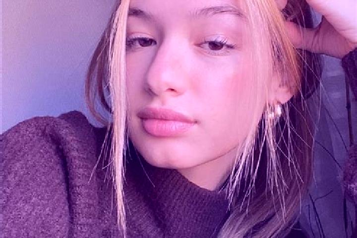 Aurora, 25, a blonde brown-eyed indian companion based in Bicknacre. Offering Travel Companion, CIM, OWO. Available for incall and outcall, overnight booking...
