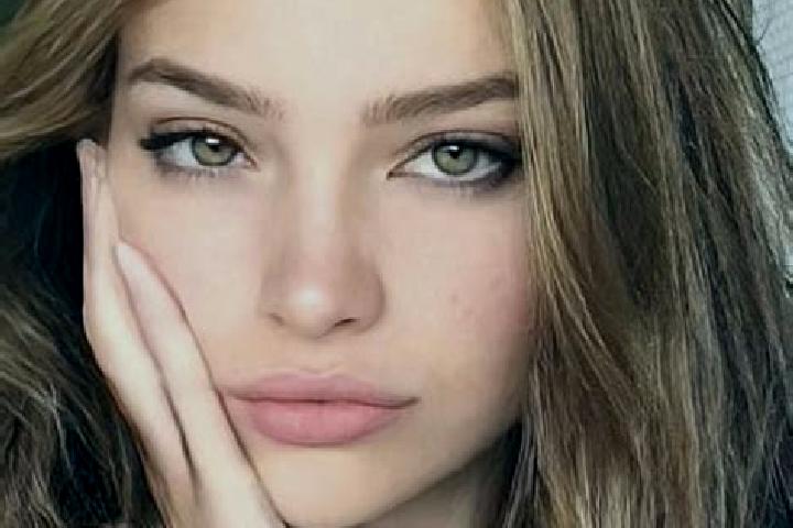 Aurora, 25, a blonde brown-eyed middle eastern companion based in Port Glasgow. Offering Couples, Girlfriend Experience, 69, BDSM. Available for incall and o...