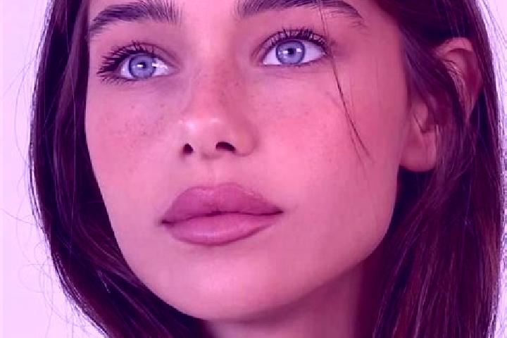 Aurora, 25, a brunette grey-eyed middle eastern companion based in Carrias. Offering Roleplay, Duos, GFE. Available for incall and outcall, day and evening d...