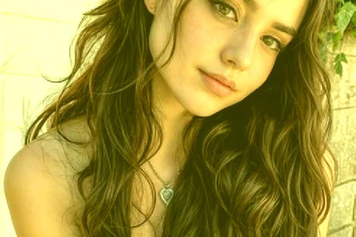 Aurora, 25, a brunette hazel-eyed mixed companion based in Olloniego. Offering Travel Companion, Roleplay, Massage, BDSM, Tantra. Available for incall and ou...