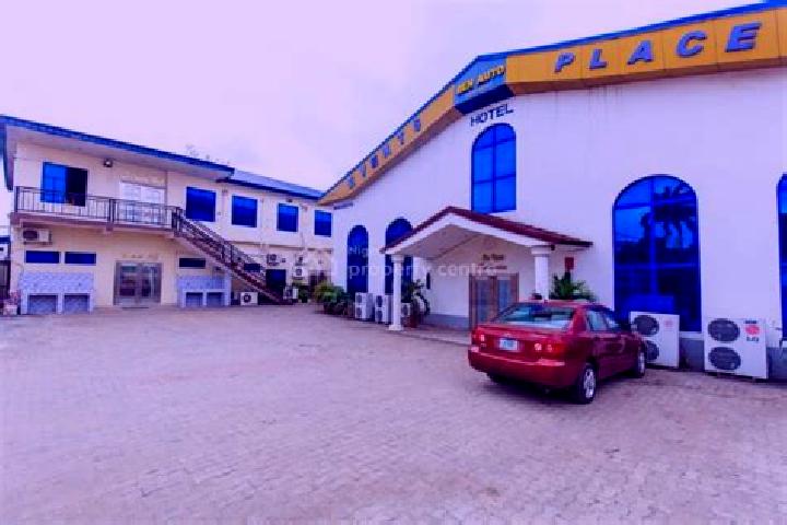 Aurora, 25 — Escort in Akowonjo, Nigeria