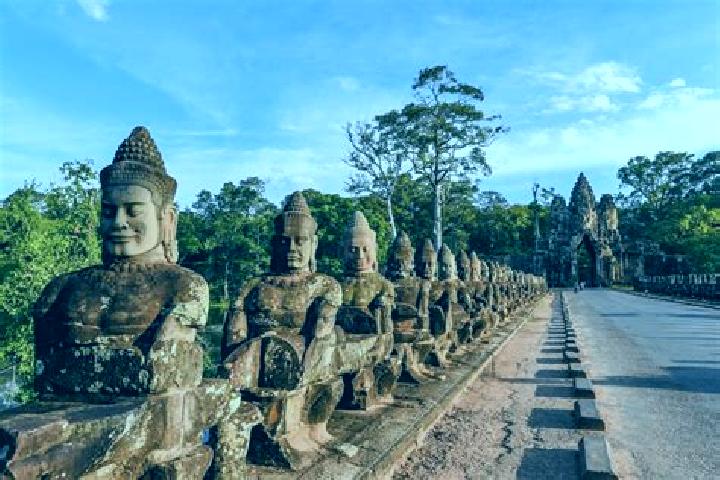 Aurora, 25 — Escort in Angkor Thum, Cambodia
