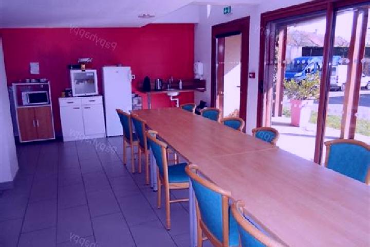 Aurora, 25 — Escort in Coulans-sur-Gee, France