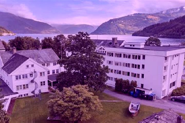Aurora, 25 — Escort in Kinsarvik, Norway