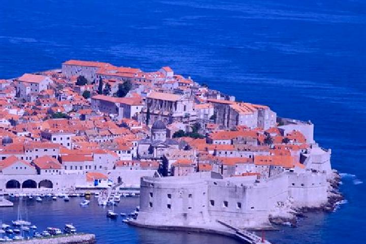 Aurora, 25 — Escort in Kozarac, Croatia