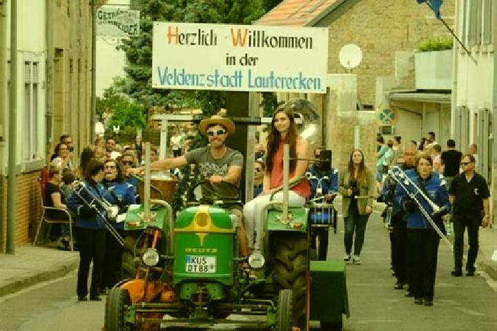 Aurora, 25 — Escort in Lauterecken, Germany