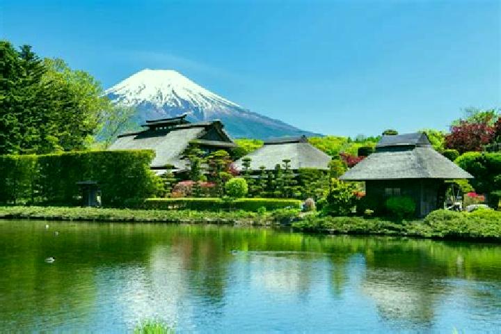 Aurora, 25 — Escort in Oshino, Japan