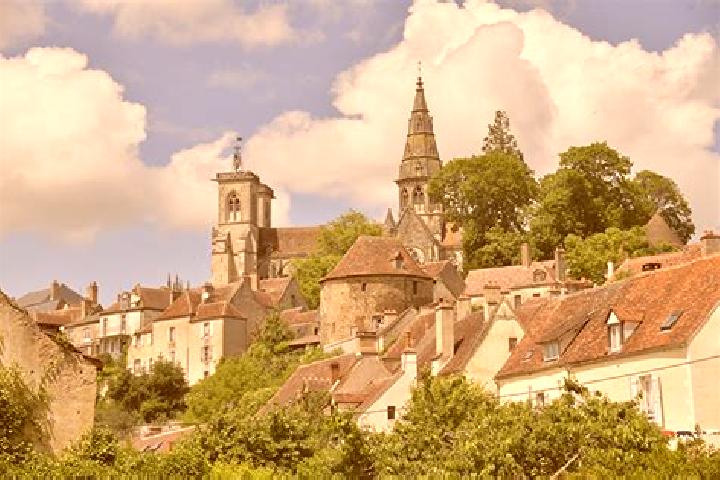 Aurora, 25 — Escort in Semur-en-Auxois, France