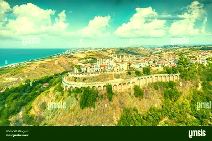 Aurora, 25 — Escort in Silvi Paese, Italy
