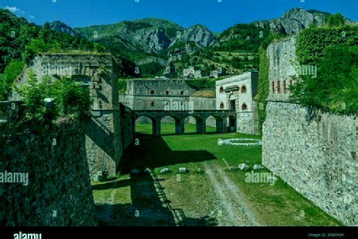 Aurora, 25 — Escort in Vinadio, Italy