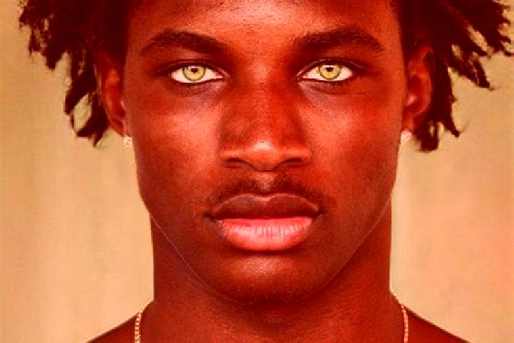 Aurora, 26, a auburn green-eyed slavic companion based in Oran Park. Offering GFE, Roleplay, A-Level. Available for incall and outcall, overnight bookings av...