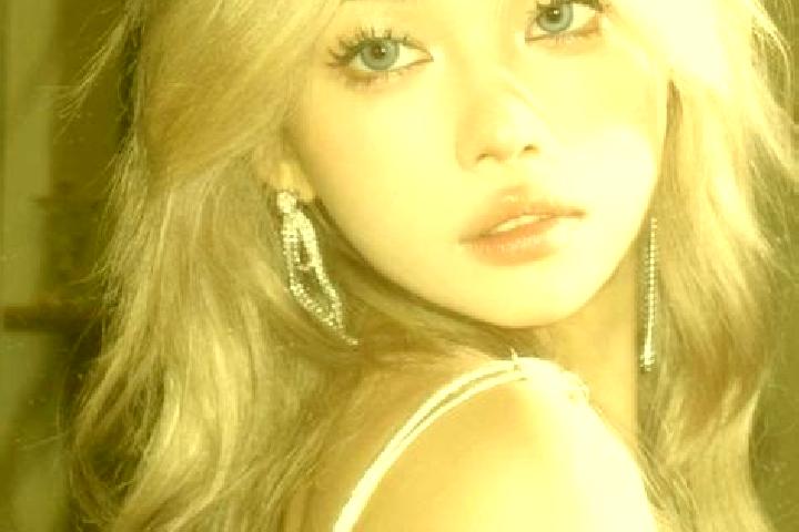Aurora, 26, a blonde blue-eyed asian companion based in Syresham. Offering GFE, Domination, OWO, Roleplay. Available for incall and outcall, overnight bookin...