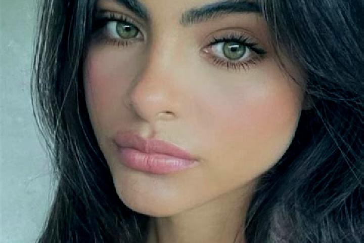 Aurora, 26, a brunette green-eyed european companion based in Foellinge. Offering Dinner Date, Prostate Massage, Roleplay, Tantra. Available for incall and o...