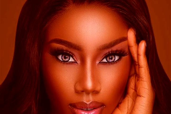 Aurora, 26, a chestnut blue-eyed ebony companion based in Bumahen. Offering Party Girl, 69, Erotic Massage. Available for incall and outcall, overnight booki...