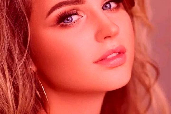 Aurora, 26, a dark blonde blue-eyed caribbean companion based in Pinto Recodo. Offering Prostate Massage, Overnight, OWO. Available for incall and outcall, o...