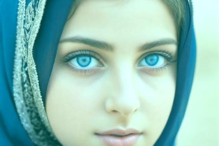 Aurora, 26, a red blue-eyed middle eastern companion based in Buriti dos Lopes. Offering A-Level, Duos, Deep French Kissing, Striptease. Available for incall...