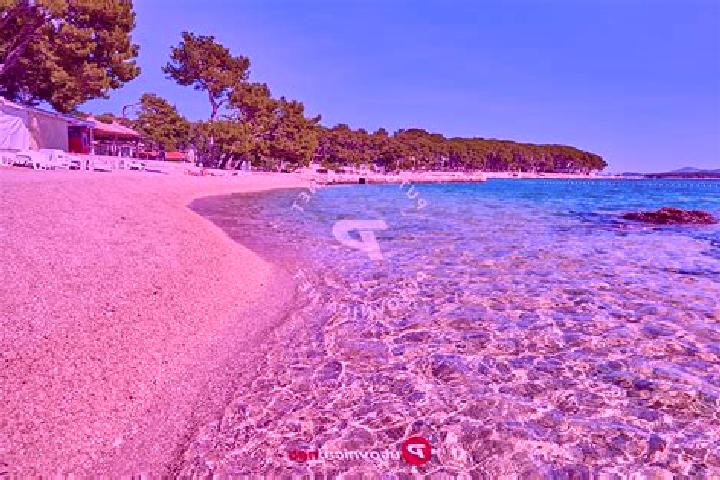 Aurora, 26, a red green-eyed european companion based in Biograd na Moru. Offering Girlfriend Experience, Domination, Couples, GFE, Travel Companion. Availab...