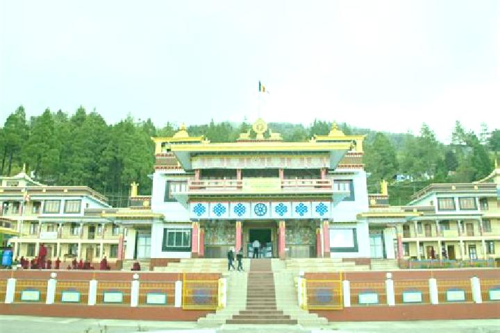 Aurora, 26 — Escort in Bomdila, India