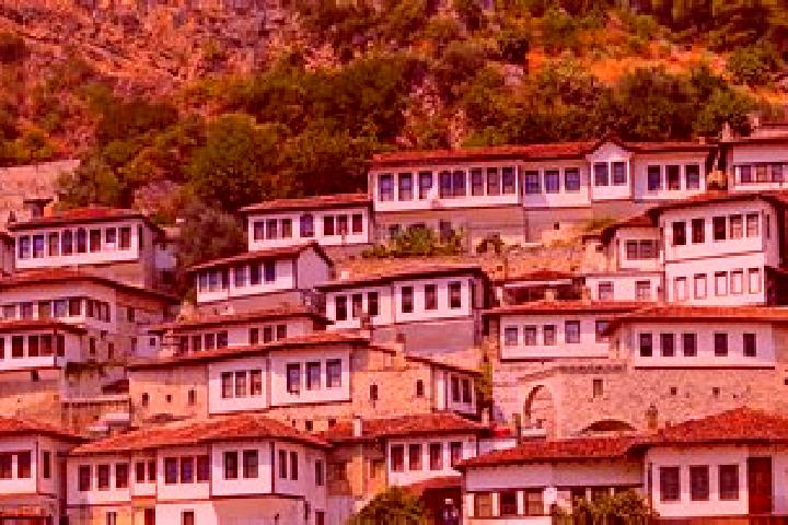 Aurora, 26 — Escort in Bubq, Albania