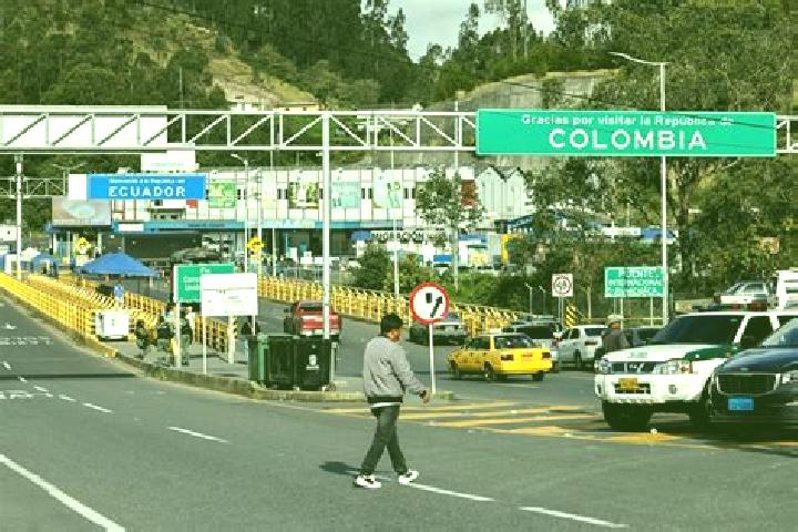 Aurora, 26 — Escort in Canuto, Ecuador