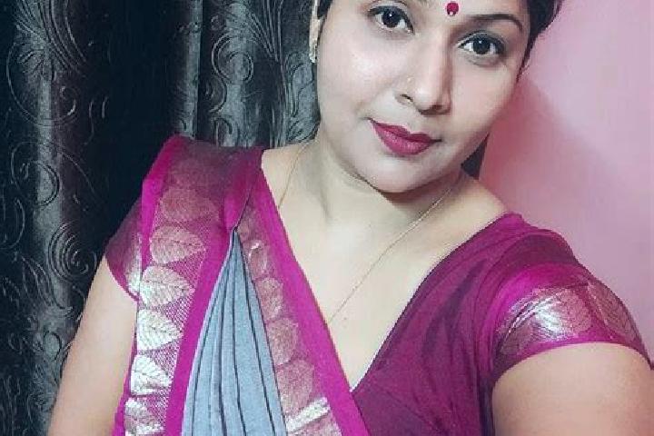 Aurora, 26 — Escort in Dharmapuri, India