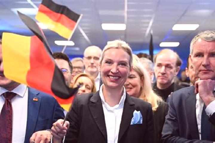 Aurora, 26 — Escort in Kasel, Germany