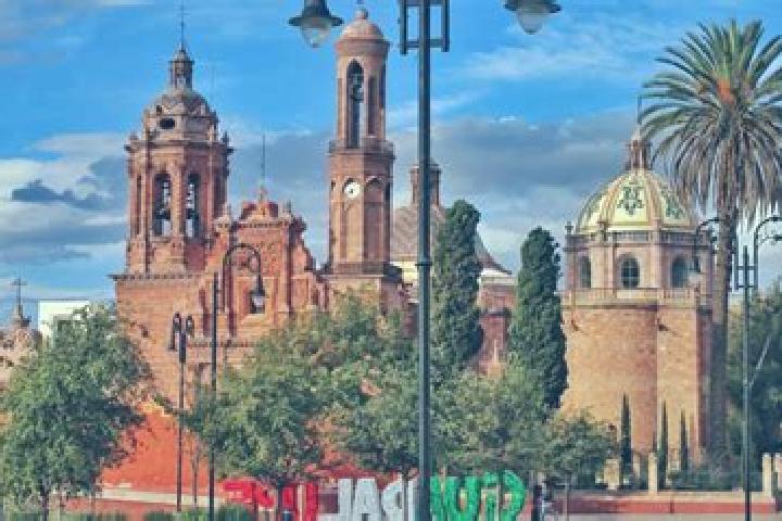Aurora, 26 — Escort in La Zacatecana, Mexico