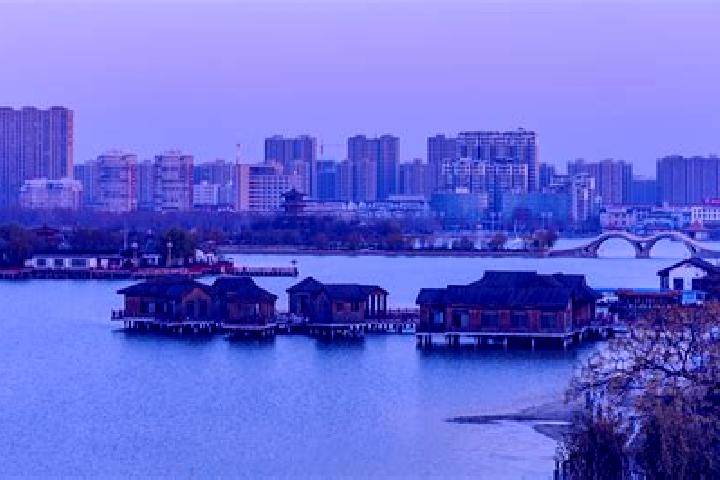 Aurora, 26 — Escort in Liancheng, China