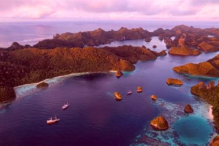 Aurora, 26 — Escort in Sukonolo Krajan, Indonesia